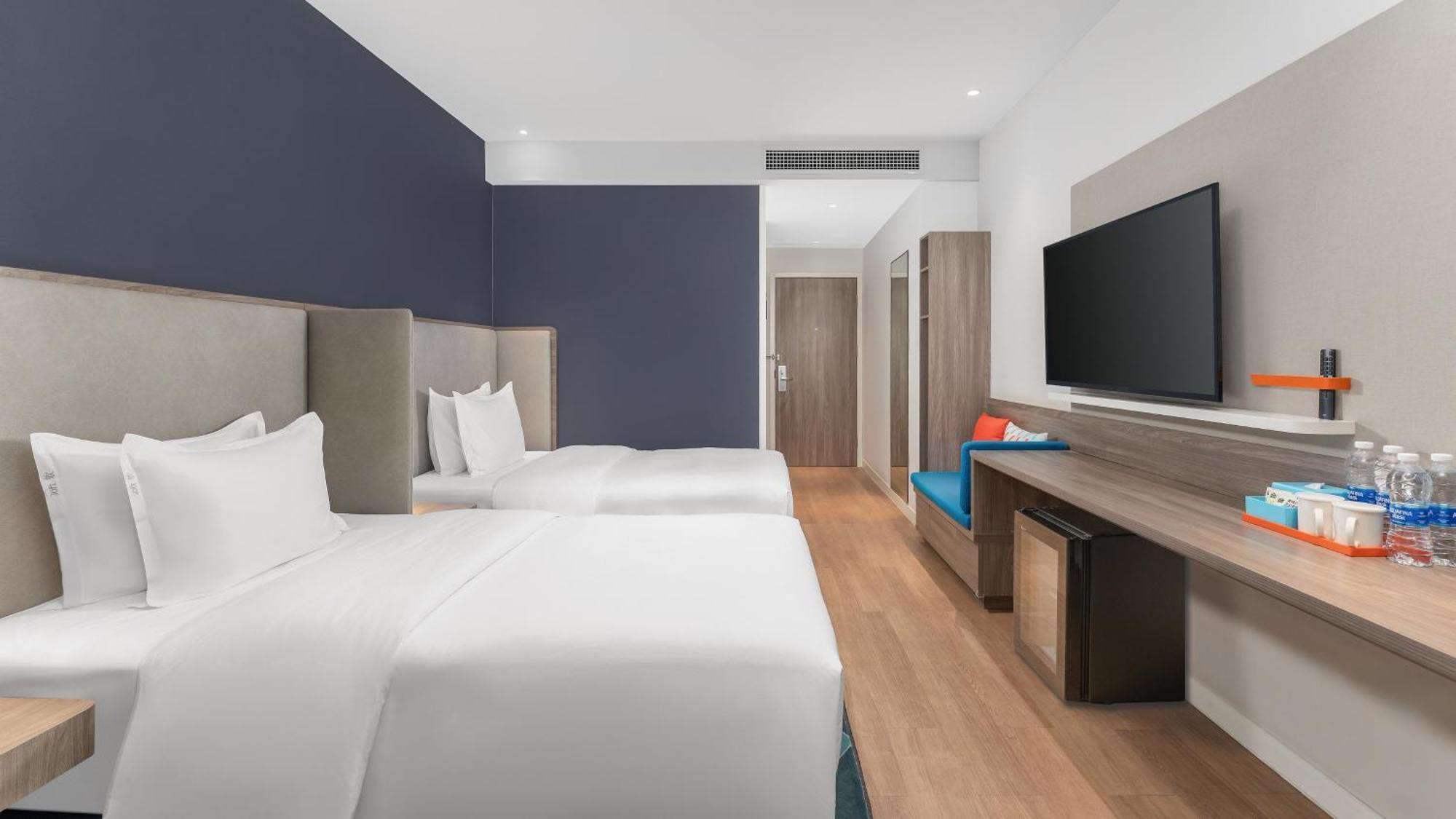 Holiday Inn Express Kunming West By Ihg Exterior foto