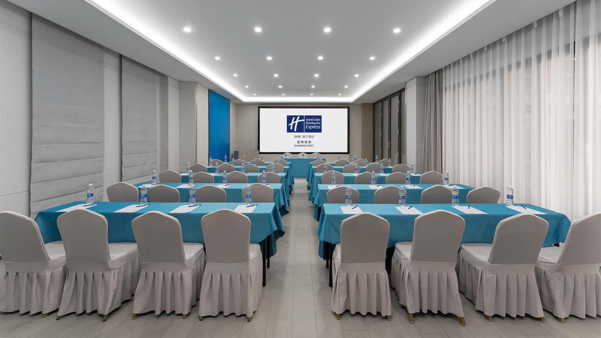Holiday Inn Express Kunming West By Ihg Exterior foto